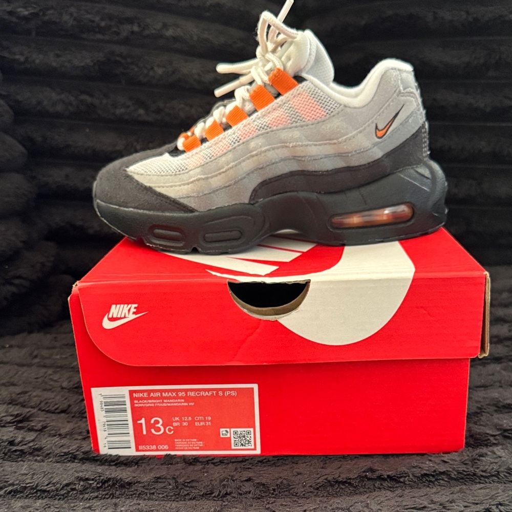 Nike Air Max 95 Kids Sneakers - Gray and Orange